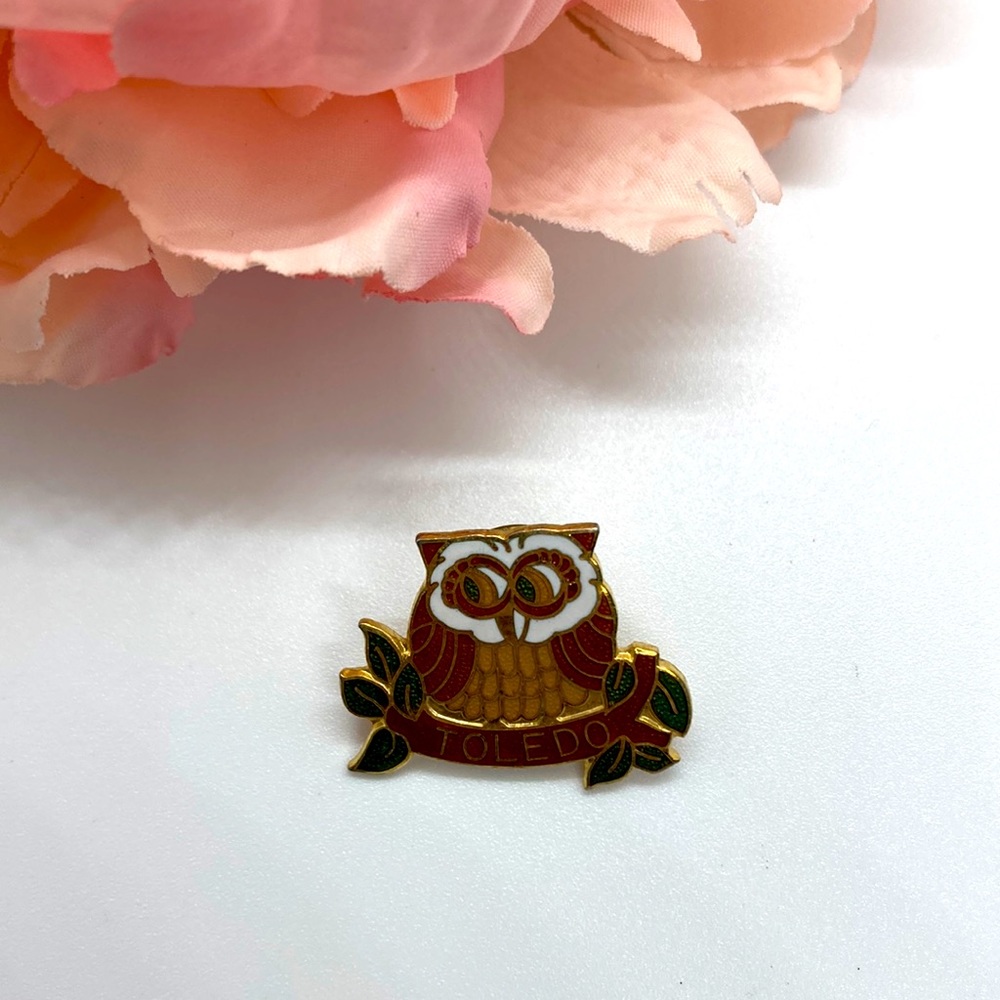 Vintage Toledo Owl Pin